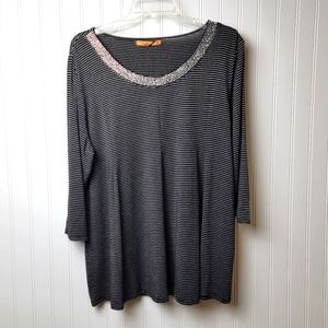 Belldini black and silver striped top 1X